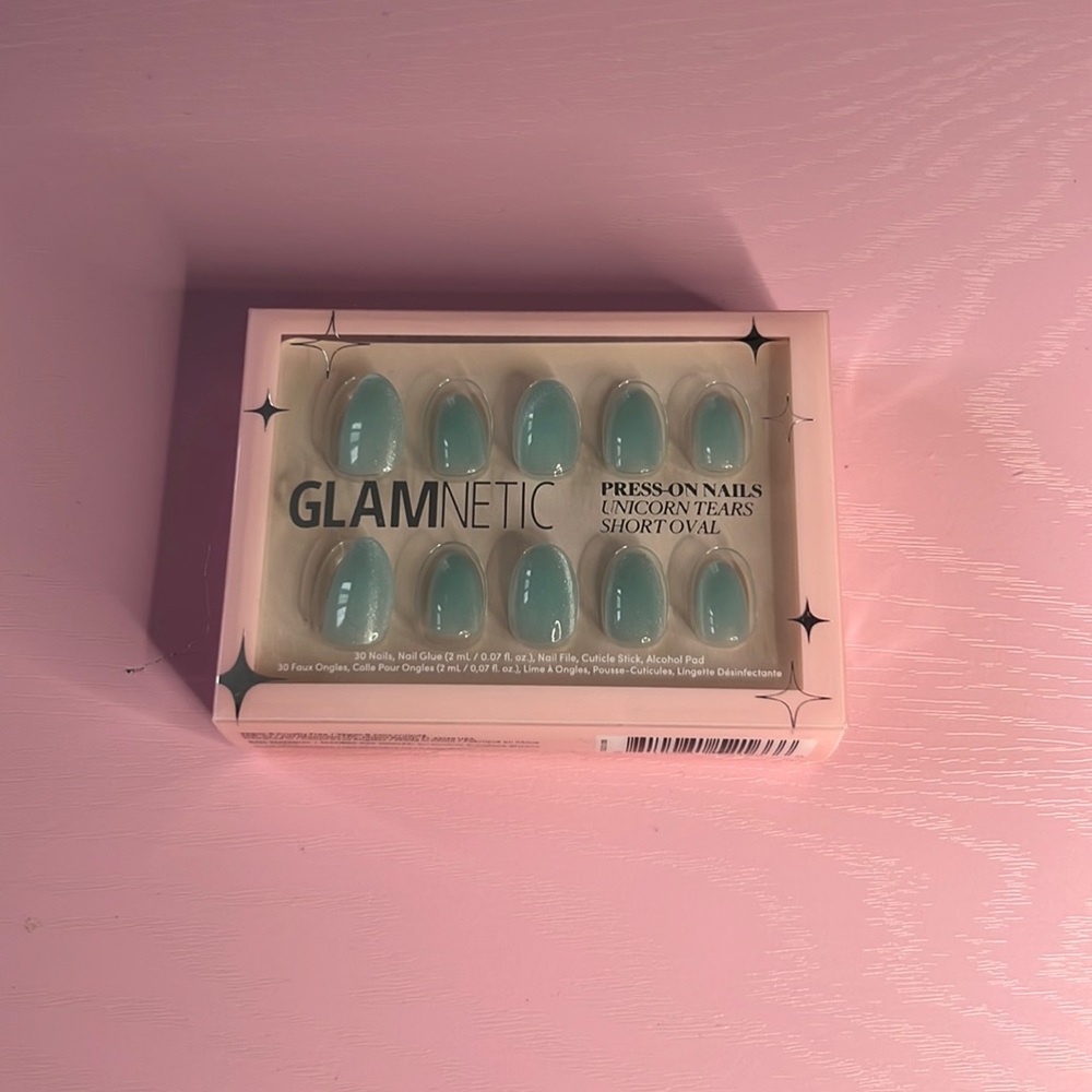 Glamnetic Press On Nails in Unicorn Tears